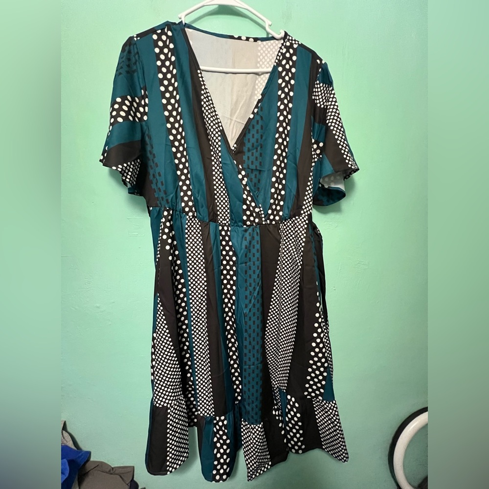 Bloomchic size 10 midi dress new with tags